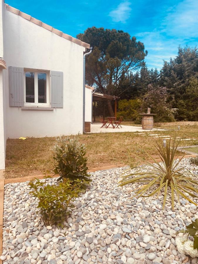 La Maison D A Cote 8 A 10 Personnes Carpentras Exterior foto